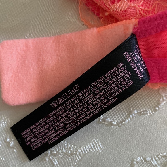 Victoria Secret Padded Demi Buste Coussing pink with rhinestones bra size 34B - Picture 11 of 16